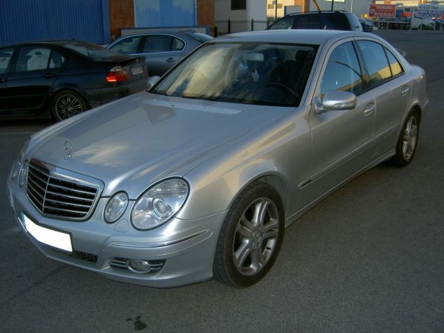 MERCEDES E 320CDI 4M Avantgarde