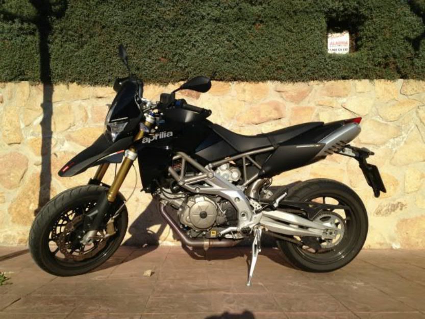 Aprilia Dorsoduro 750