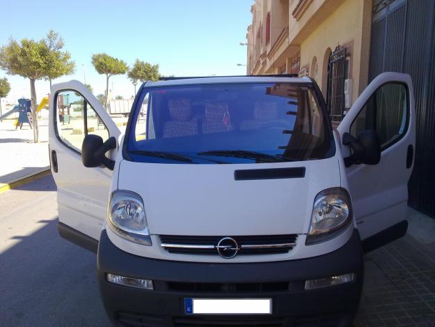 Opel Vivaro 1.9 DTI Vehículo mixto adaptable