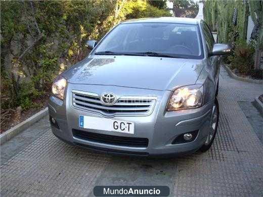 Toyota Avensis 2.2 D4D Sol