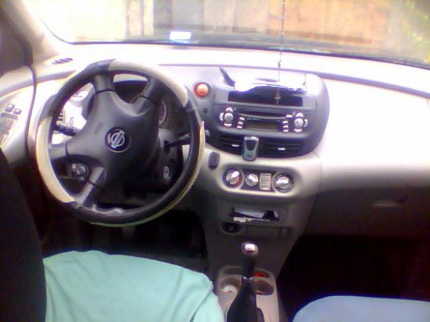 vendo nissan almera tino