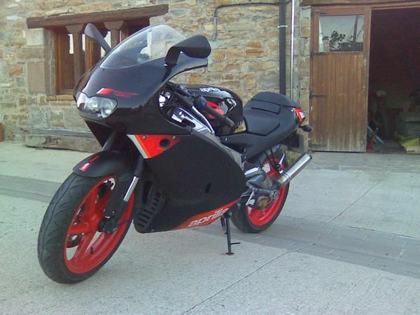 APRILIA RS 125 EDICION POGGIALI, MOTO DE CARRETERA, IMPECABLE