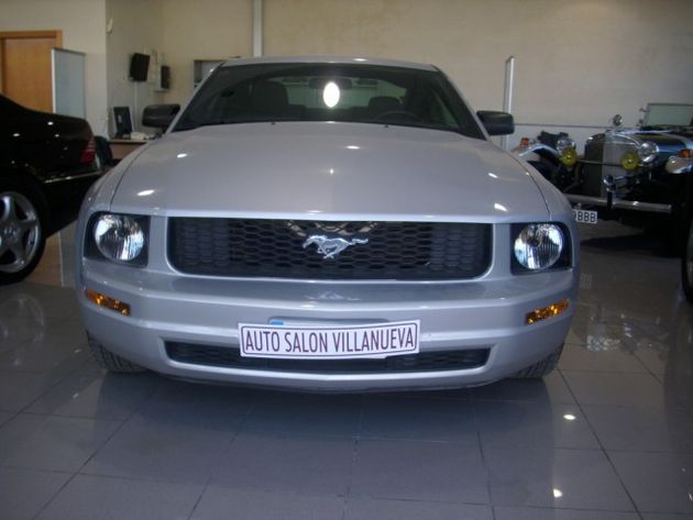 FORD MUSTANG v6 209cv