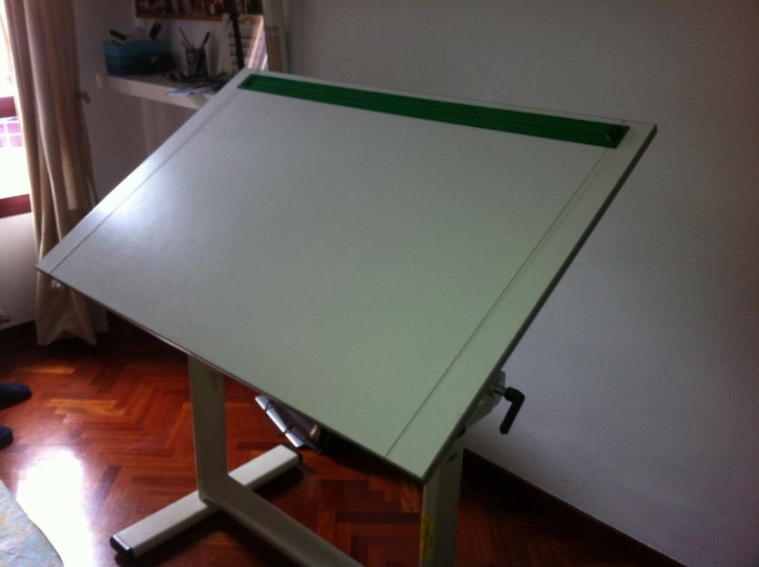 Mesa de dibujo. urge venta