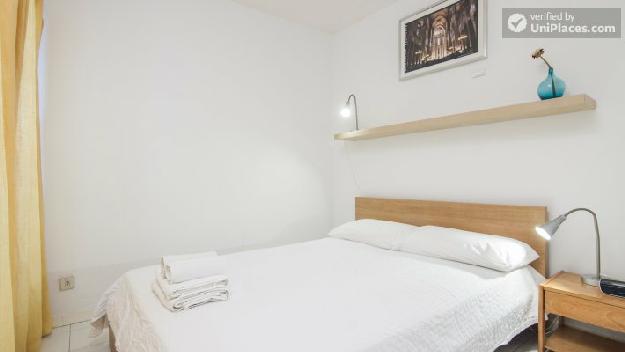 Amazing 1-bedroom apartment in lively Ciutat Vella