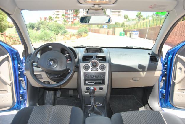 Renault megane 1.9 DCI diciembre del 2003 122000km