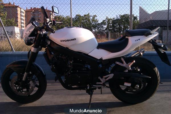 Se vende HYOSUNG 250 Comet