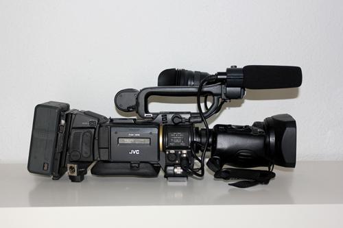 Cámara Profesional JVC GY-HD 200