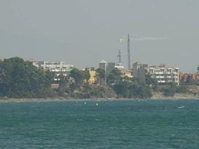 Apartamento con 2 dormitorios se vende en Estepona, Costa del Sol