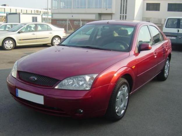 Comprar coche Ford MONDEO 2.0 TDDI 115CV. '03 en Parets Del Vallès