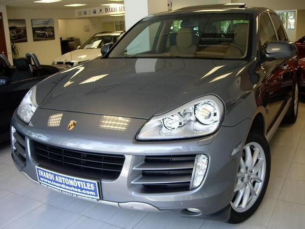 Porsche Cayenne S Tiptronic GPS, CUERO, SUSPENSION NEUMATICA, TECHO, FULL EQUIP!! Modelo Nuevo!