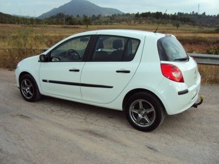 RENAULT CLIO EMOTION , DCI 85 CV - BARCELONA