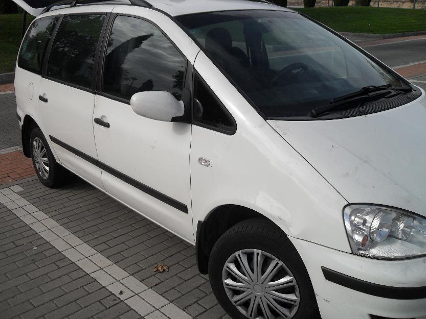 Se vende ford galaxy2.3 trend 16v