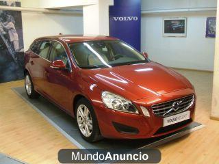 Volvo V60 D3 MOMENTUM