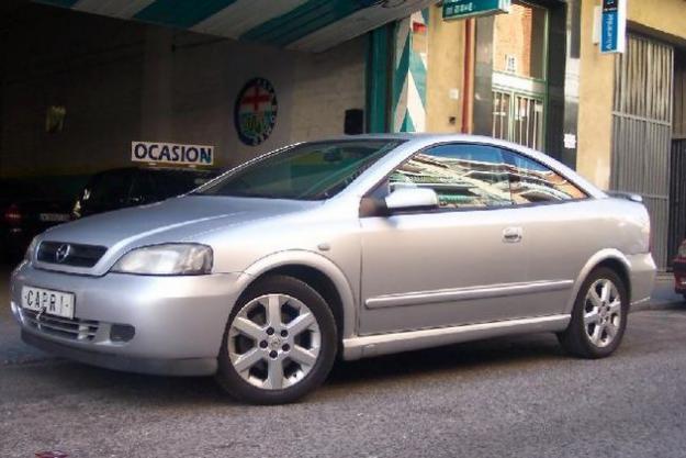 Opel Astra 2.2 Coupé Bertone  147cv '01 en venta en Carabanchel