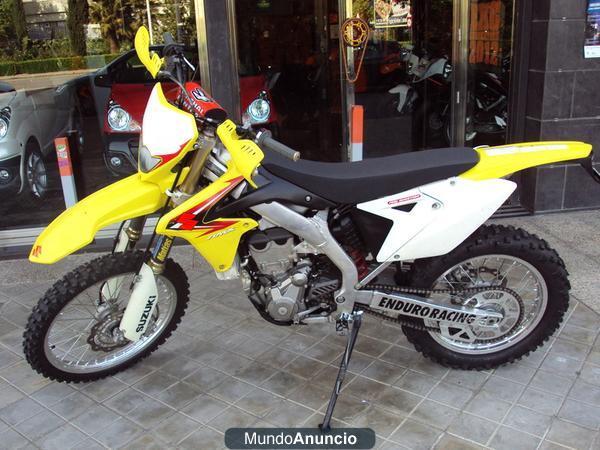 SUZUKI RMX 450 Z   2010