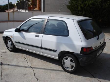 Renault Clio 14 en GIRONA