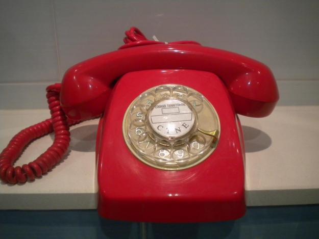 Telefono Heraldo con rueda de marcaje