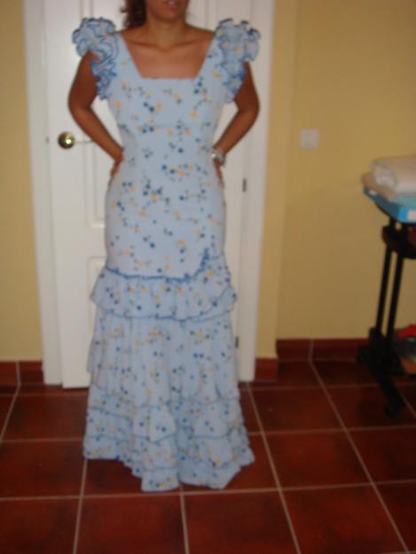 vendo trajes de gitana a muy buen precio 100-200€