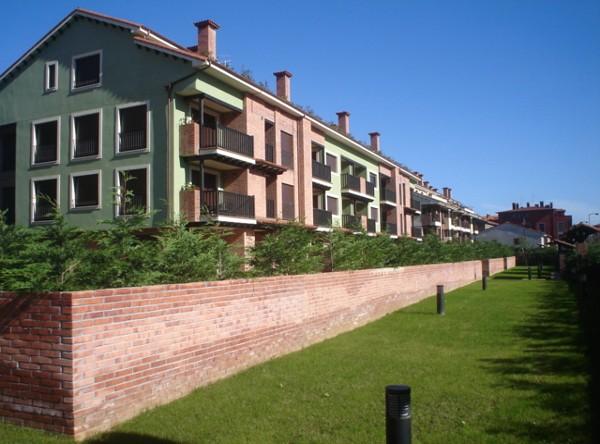 1b  , 1ba   in Llanes,  Asturias   - 123900  EUR