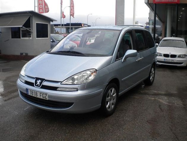 PEUGEOT 807 2.0HDI ST Pack 136