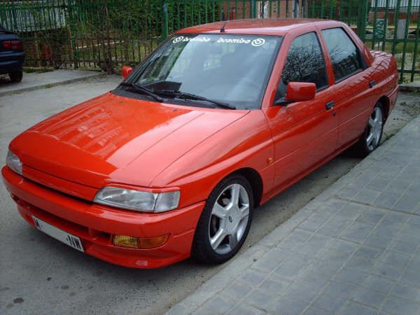 SE VENDE FORD ORION GHIA 1.8 (16V) 105 CV.