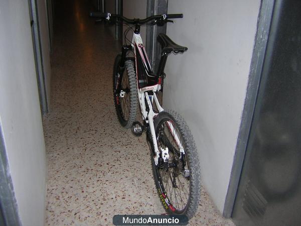 Bicicleta Scott Ransom 30