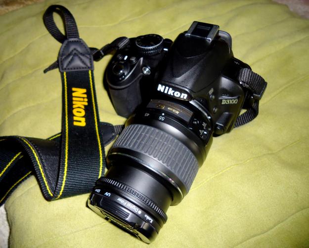 Nikon D3100 + objetivo AF-S DX 18-55 mm