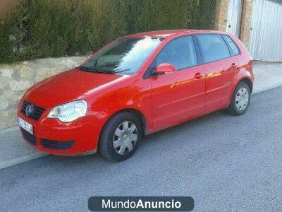 se vende VOLKSWAGEN Polo 1.2 UNITED ROJO