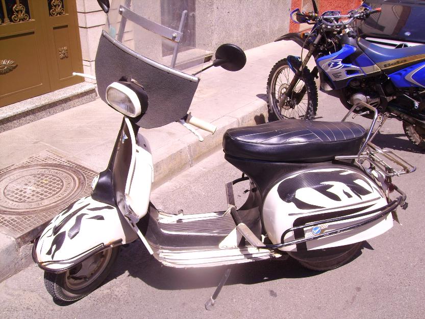 vendo vespa antigua