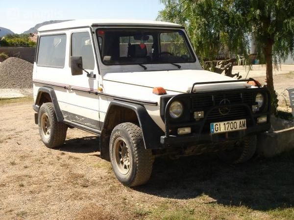 MERCEDES G 300D w460.accepto cambio