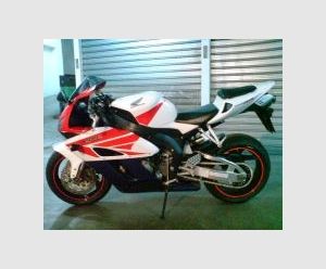 HONDA CBR 1000 RR