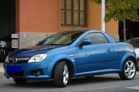 OPEL TIGRA SPORT 1.3 CDTI 2P. - 9.999   ACEPTO CAMBIO - Alicante