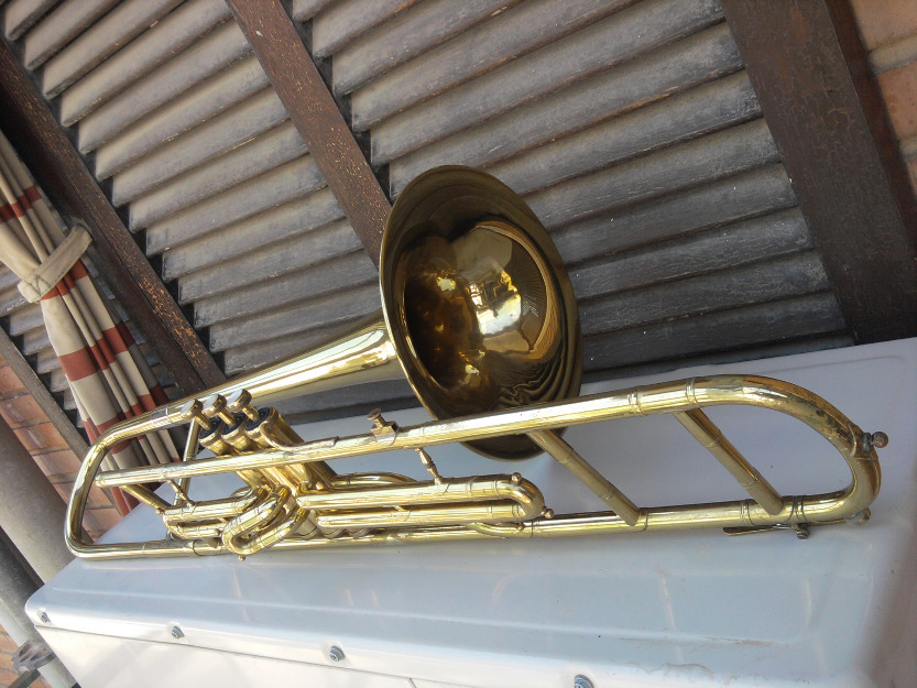 Vendo trombón de pistones Miraphone