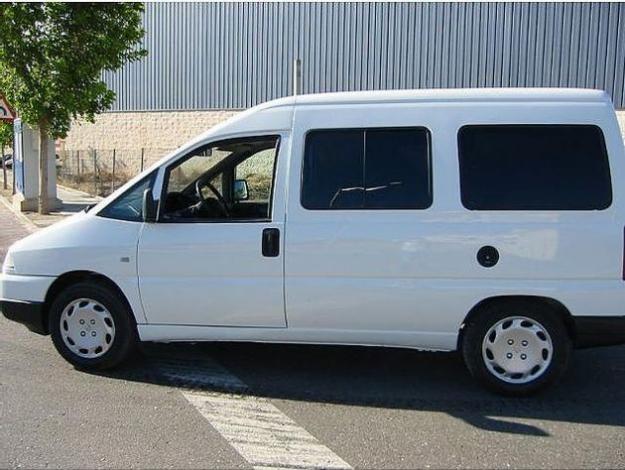 Venta de Peugeot Expert 2.0 Hdi Combi 5 Mixto '03 en Lleida