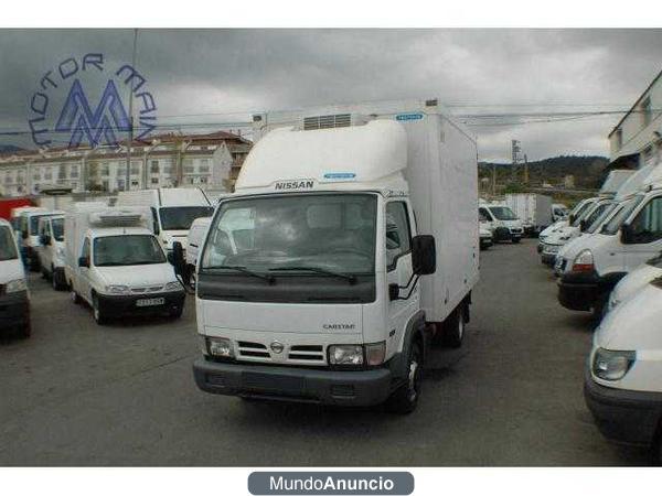 Nissan Cabstar TL125. 35/2 FRB BARRAS CARNE