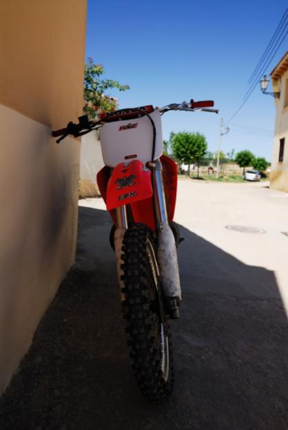 Se vende Honda CR 250 1993