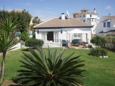 Chalet con 2 dormitorios se vende en Mijas Costa, Costa del Sol