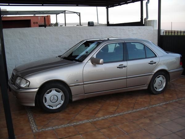 MERCEDES CLASE C 220 CDI