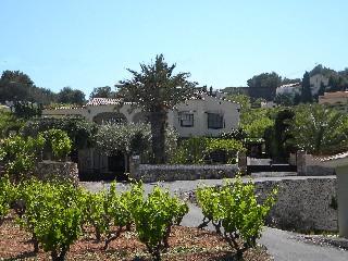 Casa 12 pers., piscina privada, a 500m de la playa de la Fustera y 200m de los comercios