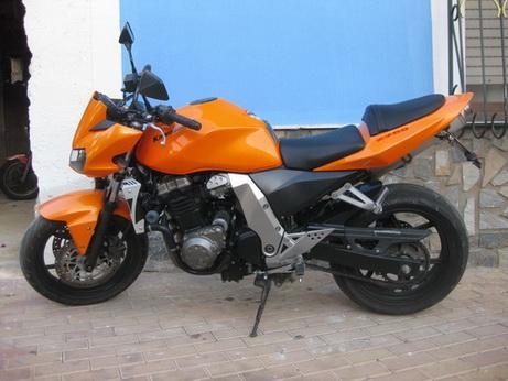 Se vende kawasaki z 750 limitada de fabrica a 25 kw