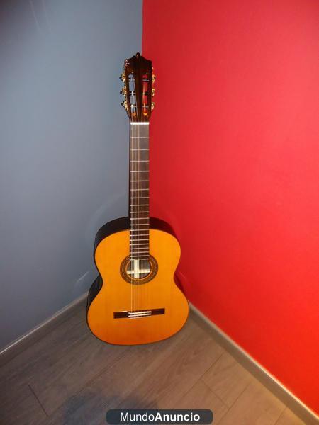 GUITARRA FLAMENCA A ESTRENAR.