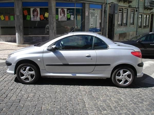 Peugeot 206 cc descapotable, todos los extras 2002