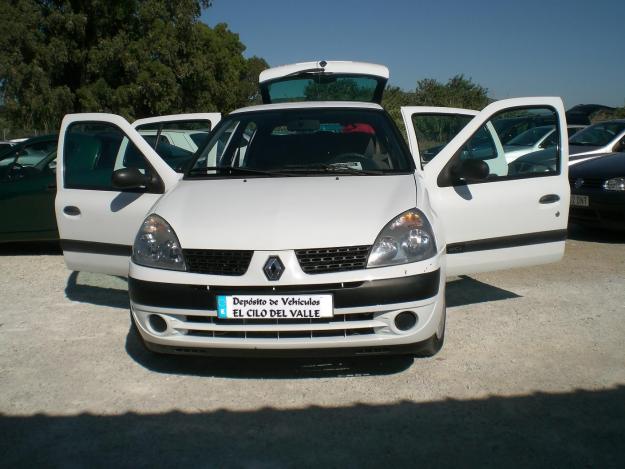 Renault Clio 2004 1,5 70cv diesel blanco