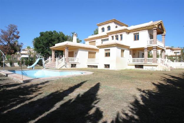 Chalet en venta en Atalaya-Isdabe, Málaga (Costa del Sol)