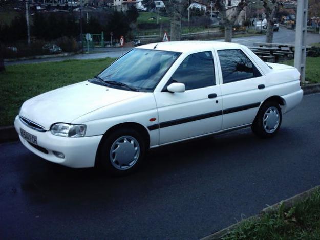 Venta de coche Ford Escort 1.6 16V '98 en Santurtzi