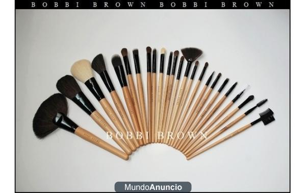 MANTA 24 PINCELES BOBBI BROWN- ULT MODELO A ESTRENAR!!!