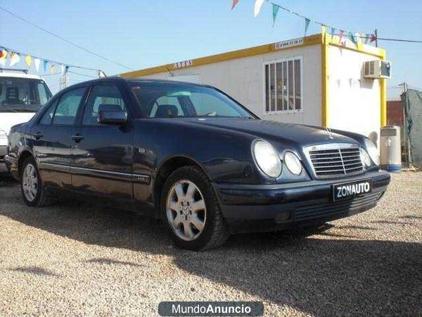 Mercedes-Benz E 220  CDI Elegance