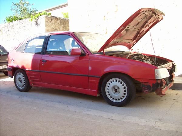 opel kadet gsi 1.8 para despieze