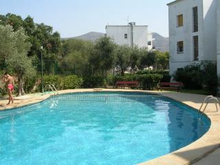 Apartamento en residencia : 4/5 personas - piscina - rosas  girona (provincia de)  cataluna  espana